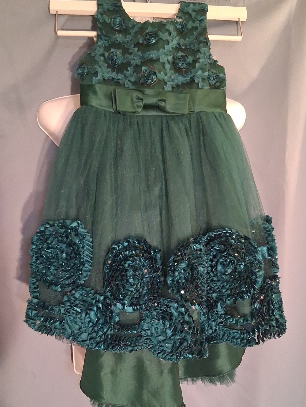 Elegant Green Floral Tulle Girls' Dress